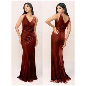 REVELRY Dawson Velvet Dress Event Wedding Black Tie Quinceanera Size 16